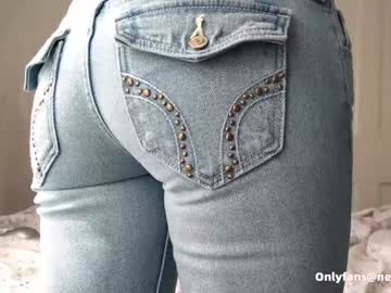 sunluscious's chat room