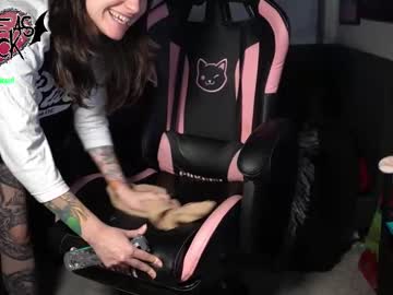 blueasfuck's chat room