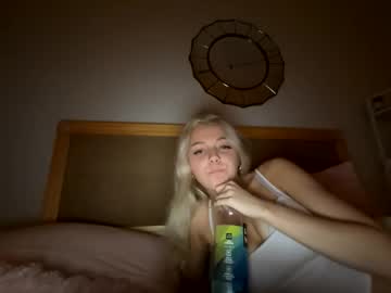 littlelolabunnny's chat room