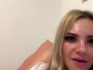 britneycherry08's chat room