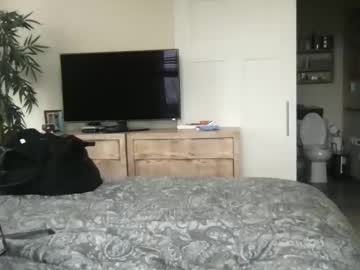 sassynsweetmilf's chat room