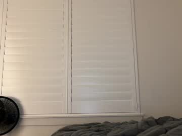 ella_hill's chat room