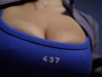 lilbeccaxo's chat room