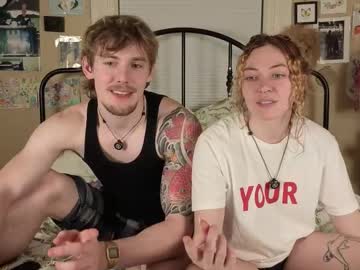 aliceinaceland's chat room