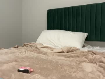 lilylustxoxo's chat room