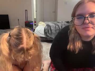 lilybrown07's chat room