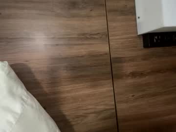 deepthroatqueen33's chat room