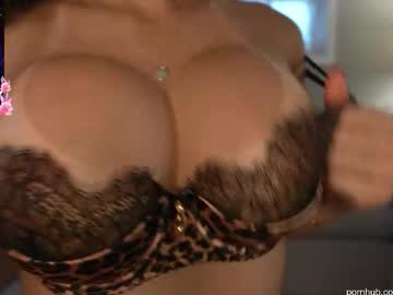 sabrinasarcade's chat room