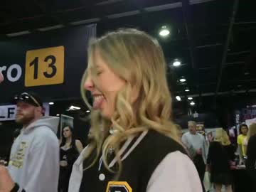 yourgirlmillie's chat room