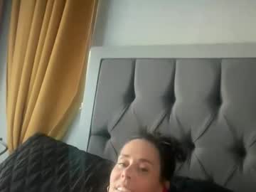 sayplsgdgrl's chat room