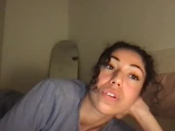 latinagirlyxx's chat room