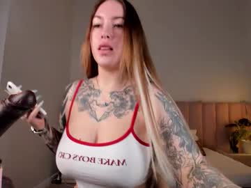 honeymoann's chat room