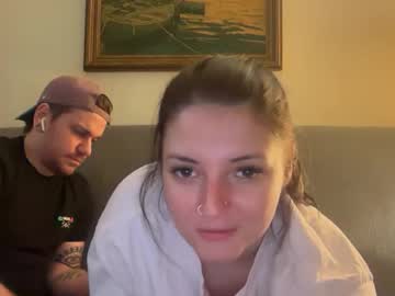 sexycouple41110's chat room