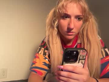 lilybrown07's chat room