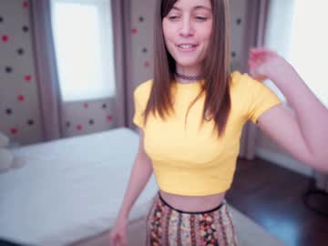 newchloe18's chat room