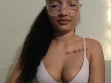 rosalinatoosexy's chat room