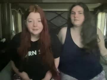 scarletttsinner's chat room