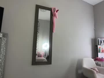 sophiasecretsx's chat room