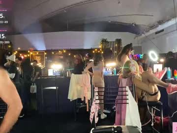 maevemads's chat room