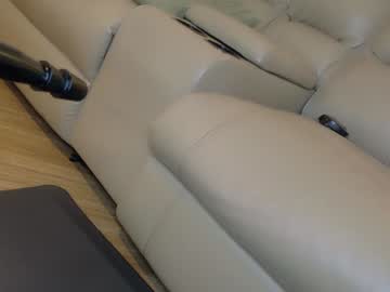 ohmysweetkitty's chat room