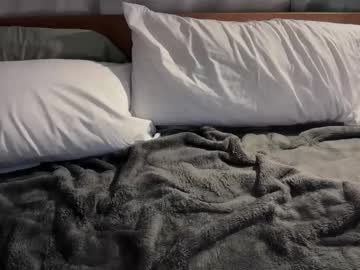 little_lies's chat room