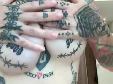 tattooedlucy_'s chat room