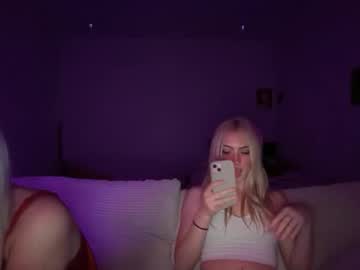 chloeros3e's chat room