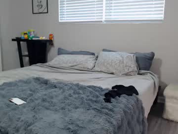 zoeemonroe's chat room