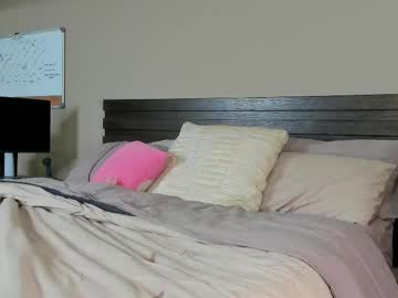 kyliebkillinit's chat room