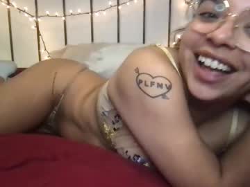 isabellaelizabeth's chat room