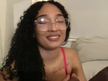 rosalinatoosexy's chat room