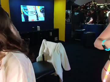 foxy_gamer's chat room