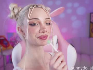 bunnydollstella's chat room