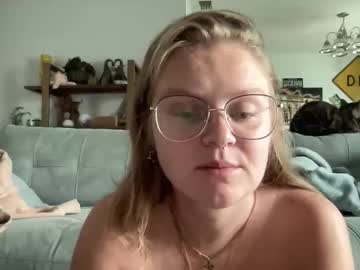 madlymads's chat room