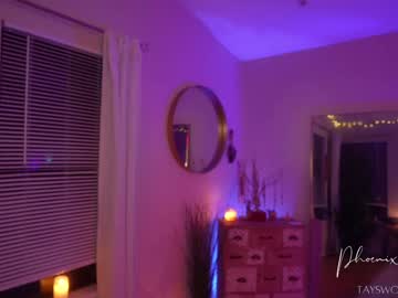 phoenix_taylor's chat room