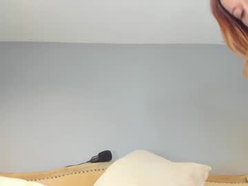 eatmygingersnapps's chat room