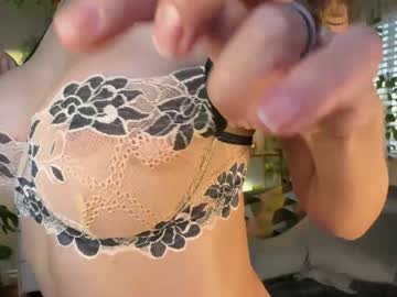 sunnie_dayz's chat room