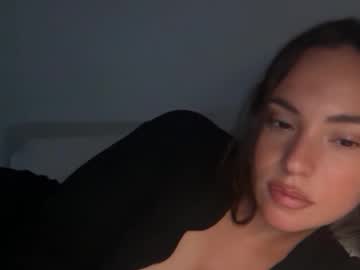 pollyyypocket's chat room