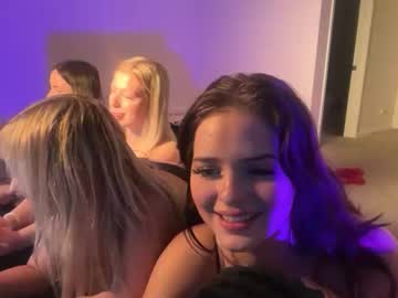 sophiarenae's chat room