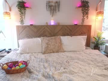 phoenix_taylor's chat room