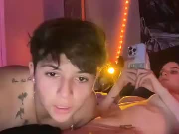 skinnyangel21's chat room