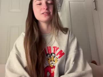 fantasyella's chat room