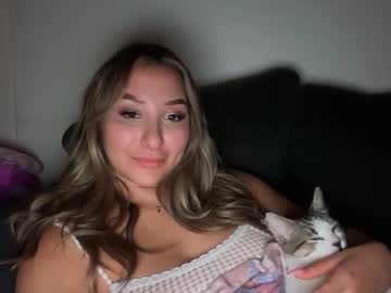 nicolelovesyou444's chat room