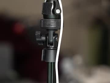 avalonnfoxx's chat room