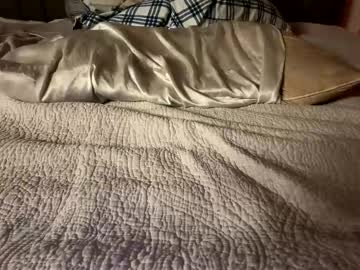 hawt_ass_milf's chat room