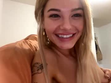 britneycherry08's chat room