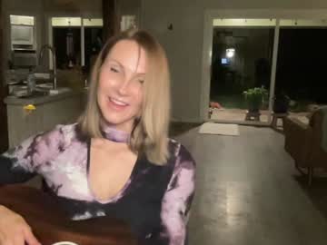 kaileeshy's chat room