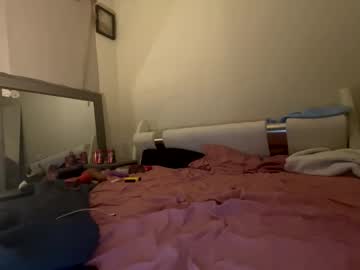 myspecsquirt4u1on1's chat room