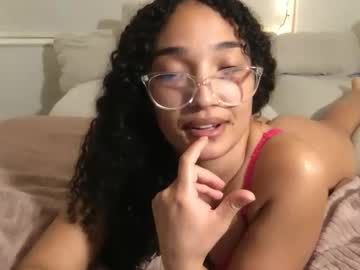 rosalinatoosexy's chat room