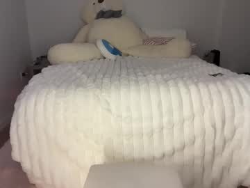 ellieluvs's chat room